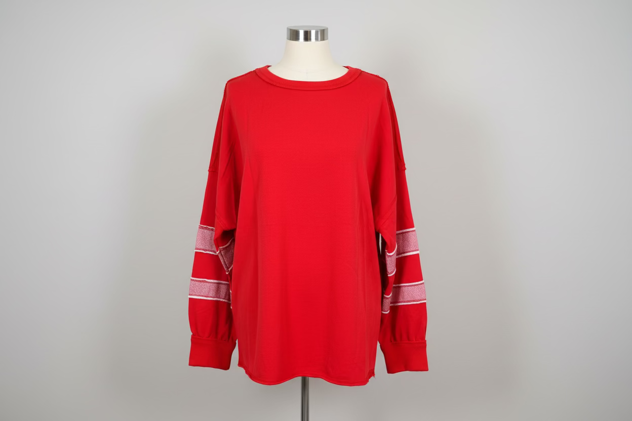 Heart Patchwork Raw-Edge Pullover – Red & Pink
